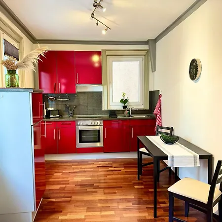 Charmante Wg Im Stadtgefluester Apartamento *